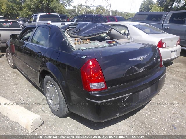 2C3JA53GX5H152561 - 2005 CHRYSLER 300 TOURING BLACK photo 3