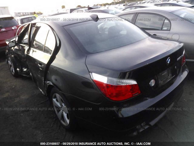 WBANF73557CY17975 - 2007 BMW 530 XI BLACK photo 3