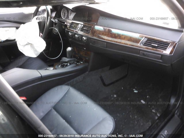 WBANF73557CY17975 - 2007 BMW 530 XI BLACK photo 5