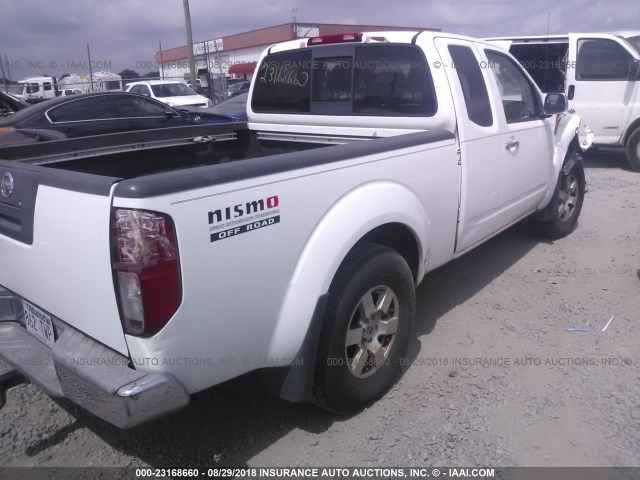 1N6AD06U06C447290 - 2006 NISSAN FRONTIER KING CAB LE/SE/OFF ROAD WHITE photo 4