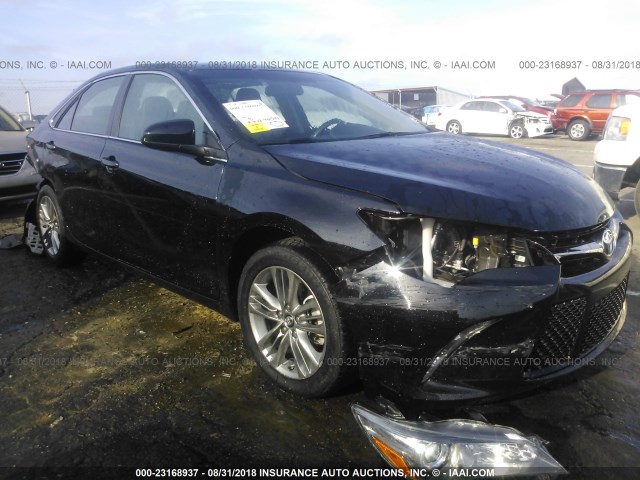 4T1BF1FK8HU656002 - 2017 TOYOTA CAMRY LE/XLE/SE/XSE 黑色 照片 1