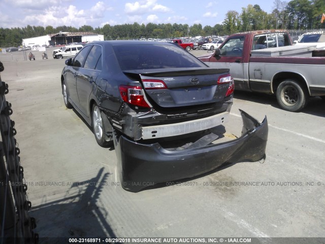 4T1BF1FK9DU284793 - 2013 TOYOTA CAMRY L/SE/LE/XLE შავი ფოტო 3