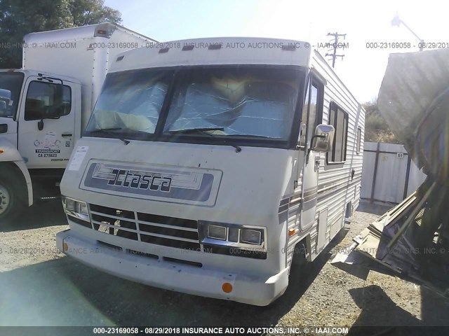 1GBJP37W2H3326408 - 1987 CHEVROLET P30 Marrón foto 2