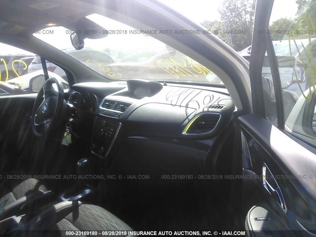 KL4CJBSB5FB075255 - 2015 BUICK ENCORE CONVENIENCE 银色 照片 5