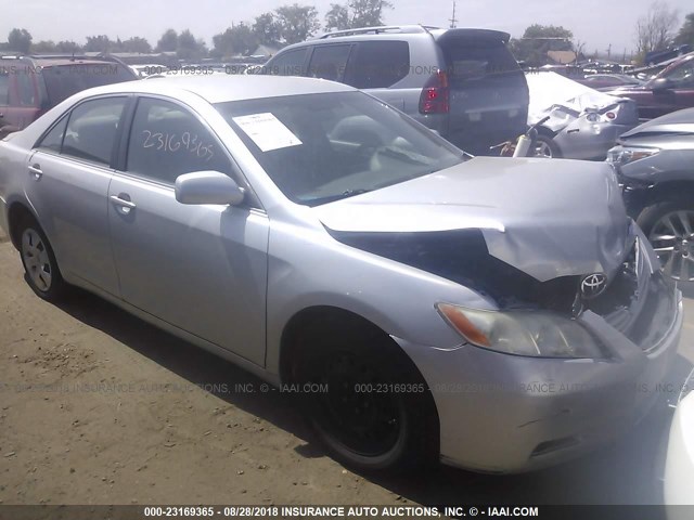 4T1BE46K69U264707 - 2009 TOYOTA CAMRY SE/LE/XLE SILVER photo 1