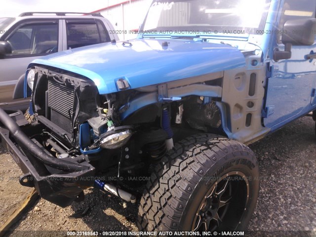 1C4BJWDG9FL740721 - 2015 JEEP WRANGLER UNLIMITE SPORT BLUE photo 6