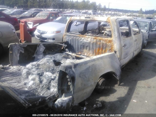 5TELU42N67Z339194 - 2007 TOYOTA TACOMA DOUBLE CAB ნაცრისფერი ფოტო 4