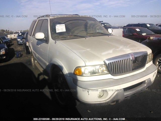 5LMPU28A7XLJ28796 - 1999 LINCOLN NAVIGATOR WHITE photo 1