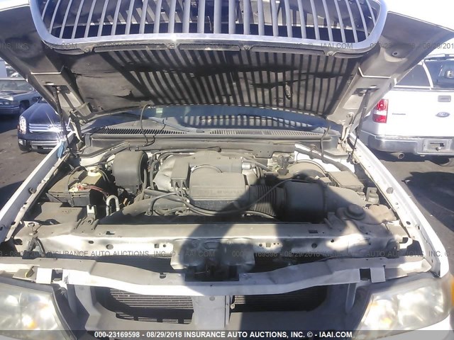 5LMPU28A7XLJ28796 - 1999 LINCOLN NAVIGATOR WHITE photo 10