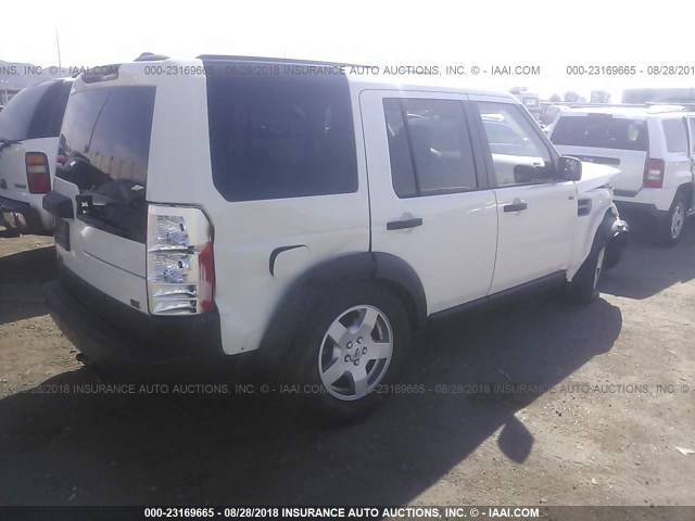 SALAD24446A410393 - 2006 LAND ROVER LR3 SE WHITE photo 4