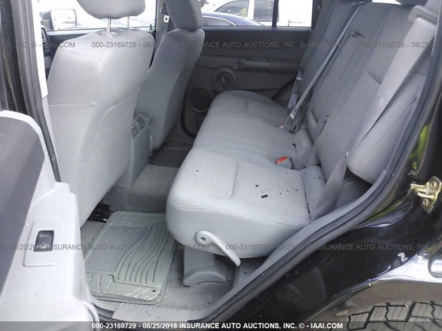 1J8HG48P47C632993 - 2007 JEEP COMMANDER Qara foto 8