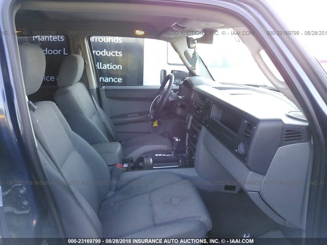 1J8HH48K06C126254 - 2006 JEEP COMMANDER მუქი ლურჯი ფოტო 5