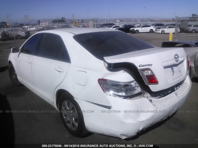 4T1BE46K39U871759 - 2009 TOYOTA CAMRY SE/LE/XLE WHITE photo 3