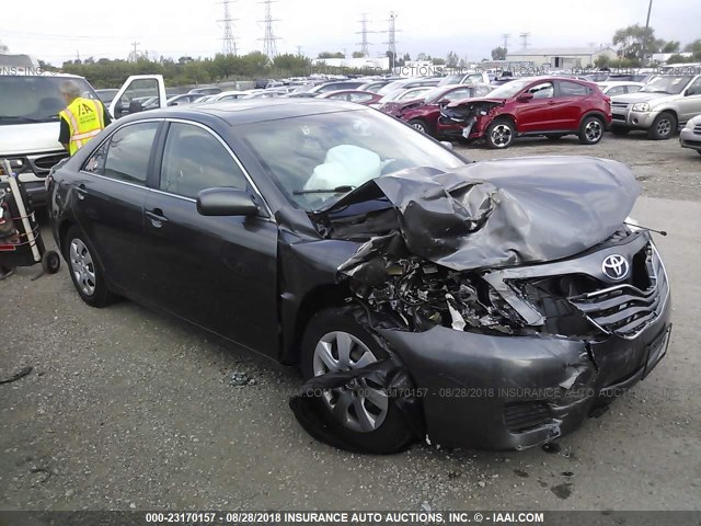 4T4BF3EK6AR037052 - 2010 TOYOTA CAMRY SE/LE/XLE GRAY photo 1
