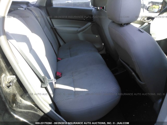 1FAHP37N17W106956 - 2007 FORD FOCUS ZX5/S/SE/SES 黑色 照片 8