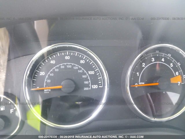 1C4NJDEB7GD764662 - 2016 JEEP COMPASS LATITUDE Grau Foto 7