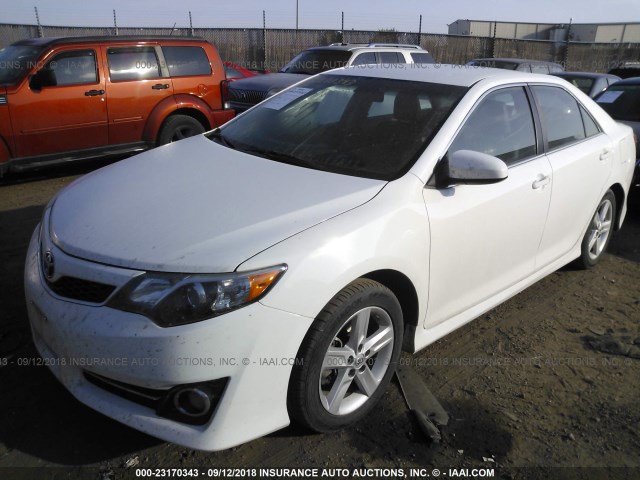 4T1BF1FKXEU845794 - 2014 TOYOTA CAMRY L/SE/LE/XLE Ağ foto 2