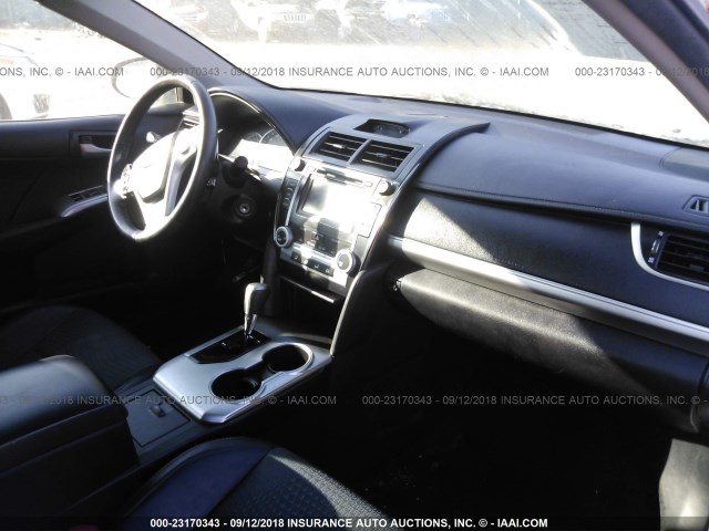 4T1BF1FKXEU845794 - 2014 TOYOTA CAMRY L/SE/LE/XLE Ağ foto 5