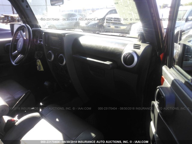 1J4AA5D19AL158588 - 2010 JEEP WRANGLER SAHARA RED photo 5