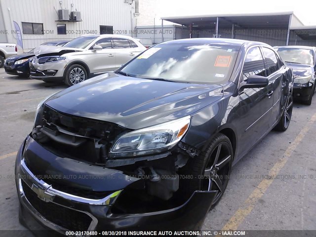 1G11B5SLXFF114069 - 2015 CHEVROLET MALIBU LS ნაცრისფერი ფოტო 2