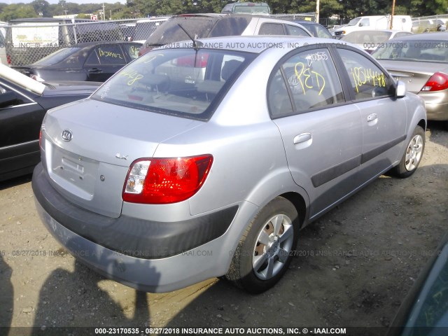 KNADE123X76240208 - 2007 KIA RIO LX/SX GRAY photo 4