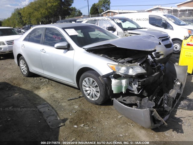 4T1BF1FK5CU573362 - 2012 TOYOTA CAMRY SE/LE/XLE SILVER photo 1