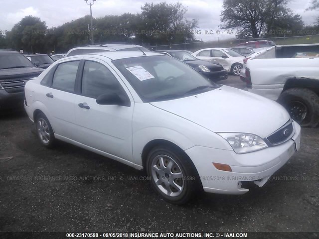 1FAFP34N25W159013 - 2005 FORD FOCUS ZX4 თეთრი ფოტო 1