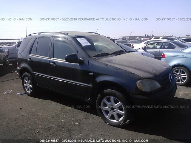 4JGAB72E8XA101013 - 1999 MERCEDES-BENZ ML 430 蓝色 照片 1