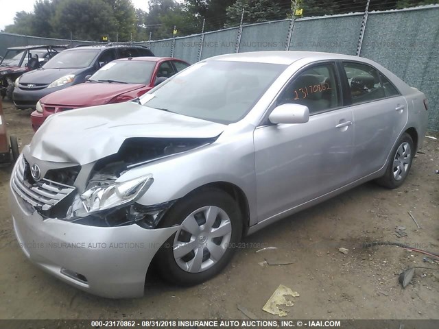 4T4BE46K59R120989 - 2009 TOYOTA CAMRY SE/LE/XLE SILVER photo 2