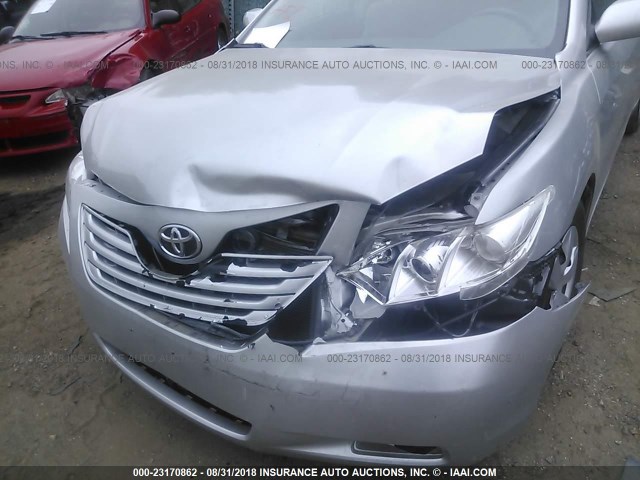 4T4BE46K59R120989 - 2009 TOYOTA CAMRY SE/LE/XLE SILVER photo 6