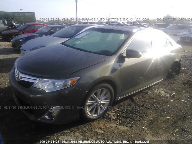 4T1BF1FKXEU775486 - 2014 TOYOTA CAMRY L/SE/LE/XLE მწვანე ფოტო 2