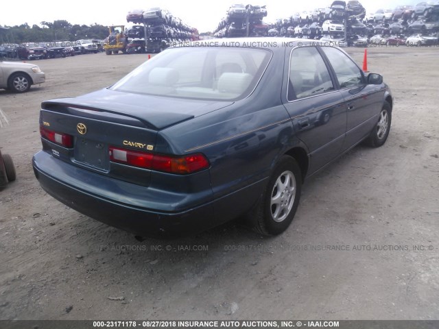 4T1BG22K5VU772858 - 1997 TOYOTA CAMRY CE/LE/XLE 绿色 照片 4