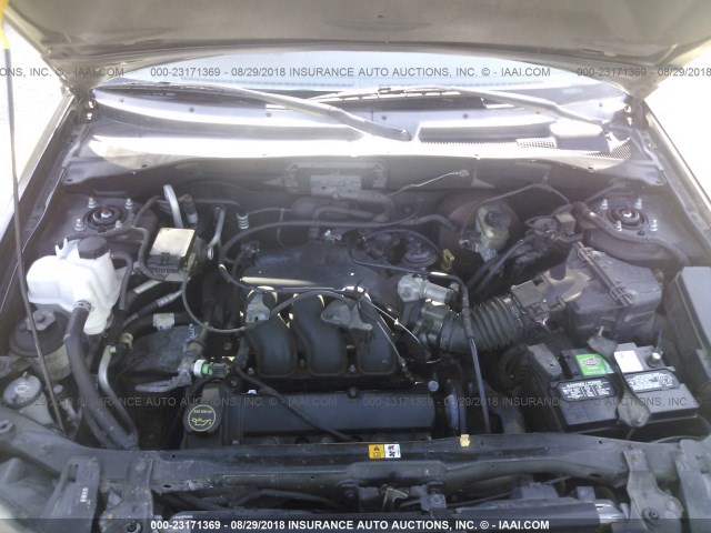 4F2YU081X2KM18593 - 2002 MAZDA TRIBUTE LX/ES შავი ფოტო 10