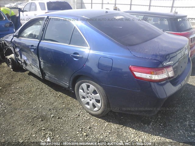 4T1BF3EK3BU637393 - 2011 TOYOTA CAMRY SE/LE/XLE ლურჯი ფოტო 3