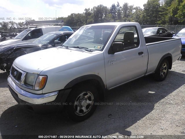 1N6DD21S9YC397023 - 2000 NISSAN FRONTIER XE SILVER photo 2