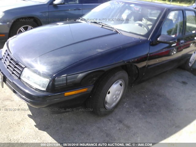 1G1LD5544TY145549 - 1996 CHEVROLET CORSICA BLACK photo 2