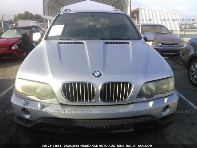 WBAFB33571LH17248 - 2001 BMW X5 4.4I SILVER photo 6