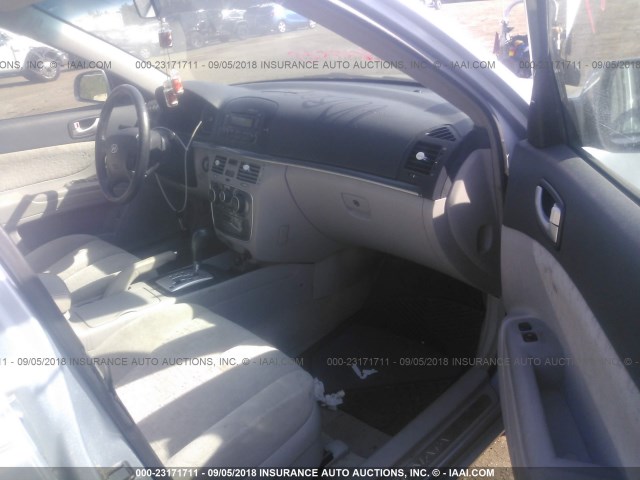 5NPEU46F86H108097 - 2006 HYUNDAI SONATA GLS/LX SILVER photo 5