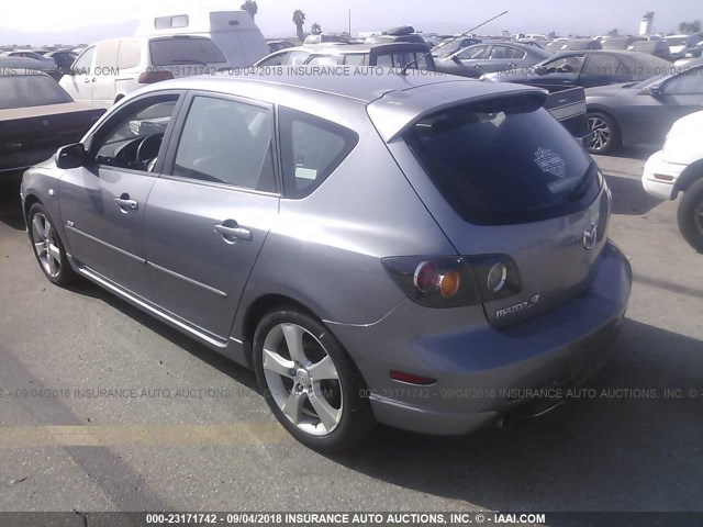 JM1BK143141186564 - 2004 MAZDA 3 HATCHBACK GRAY photo 3