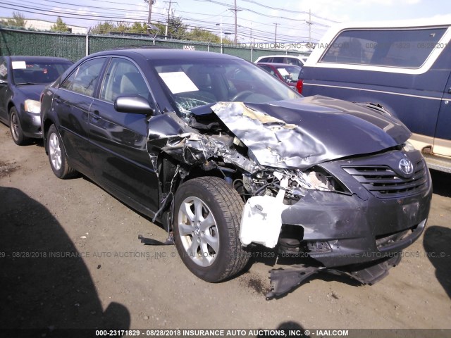 4T1BE46K27U671730 - 2007 TOYOTA CAMRY NEW GENERAT CE/LE/XLE/SE GRAY photo 1