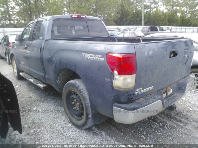 5TFRM5F18AX009885 - 2010 TOYOTA TUNDRA DOUBLE CAB SR5 GRAY photo 3