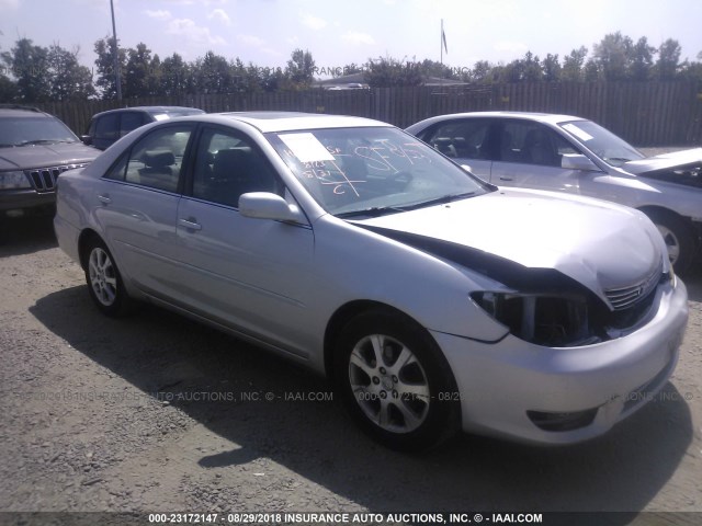4T1BF30K15U087672 - 2005 TOYOTA CAMRY LE/XLE/SE Gümüş foto 1