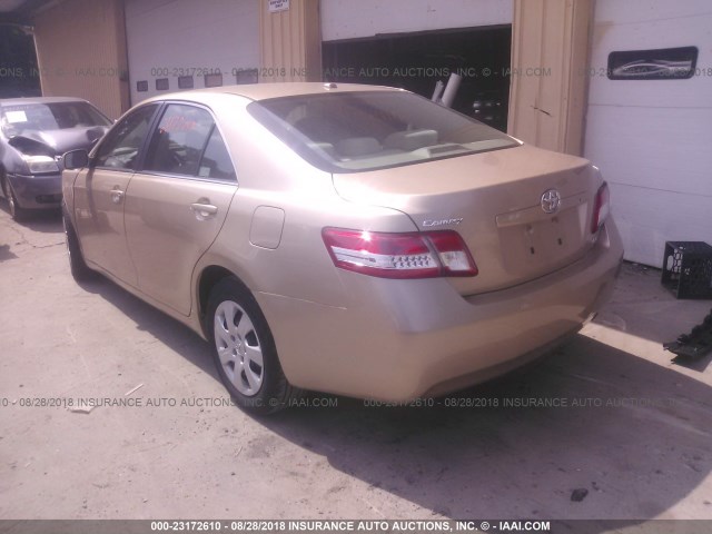 4T1BF3EK2AU013194 - 2010 TOYOTA CAMRY SE/LE/XLE ბეჟი ფოტო 3