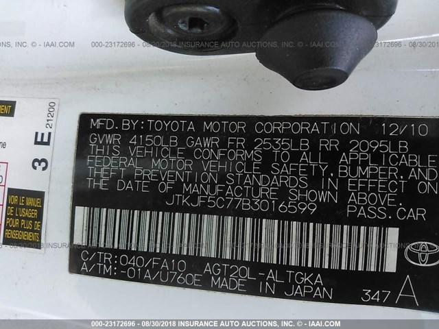 JTKJF5C77B3016599 - 2011 TOYOTA SCION TC 白色 照片 9