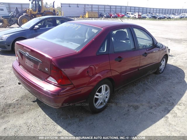 1FAFP34384W166948 - 2004 FORD FOCUS SE COMFORT/SE SPORT RED photo 4