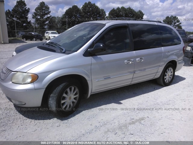 2C4GP54LX2R619340 - 2002 CHRYSLER TOWN & COUNTRY LXI SILVER photo 2