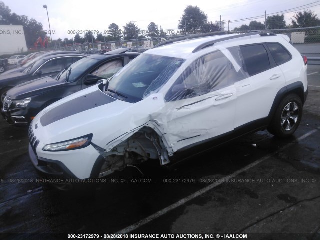 1C4PJMBS7GW220681 - 2016 JEEP CHEROKEE TRAILHAWK WHITE photo 2