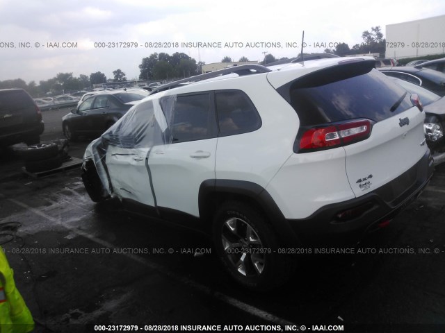 1C4PJMBS7GW220681 - 2016 JEEP CHEROKEE TRAILHAWK WHITE photo 3