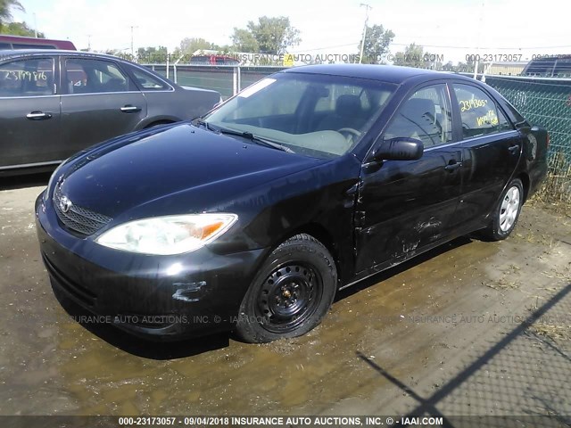 4T1BE32K92U027490 - 2002 TOYOTA CAMRY LE/XLE/SE Qara foto 2