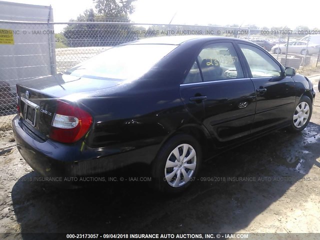 4T1BE32K92U027490 - 2002 TOYOTA CAMRY LE/XLE/SE Qara foto 4